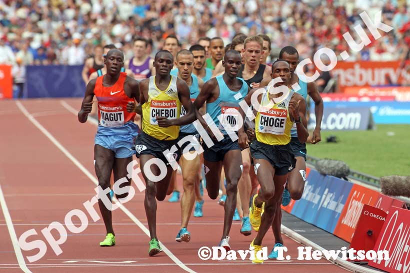 Kiprono Choge leads the Emsley Carr Mile,  2013 IAAF Diamond League, Sainsbury's Anniversary Games, Queen Elizabeth Olympic Park, London.